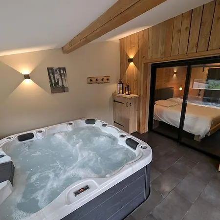 En Plain'nature- Jacuzzi Privatif-4 Personnes Holiday home
