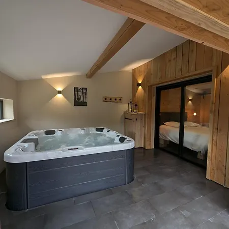 Holiday home En Plain'nature- Jacuzzi Privatif-4 Personnes